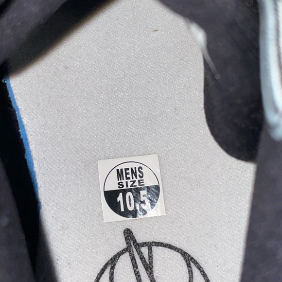 Nike Air Penny II 
Great condition; only worn twice. Basically new!!! - Picture 5 of 8